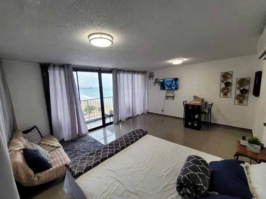 Coral Beach Studio W/ Ocean View 산후안 0*,  푸에르토리코